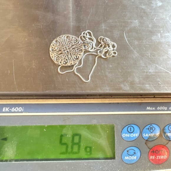 VTG Sterling Silver 925 Scroll Heart Circle Pendant Necklace Size 18" Length - Picture 16 of 16